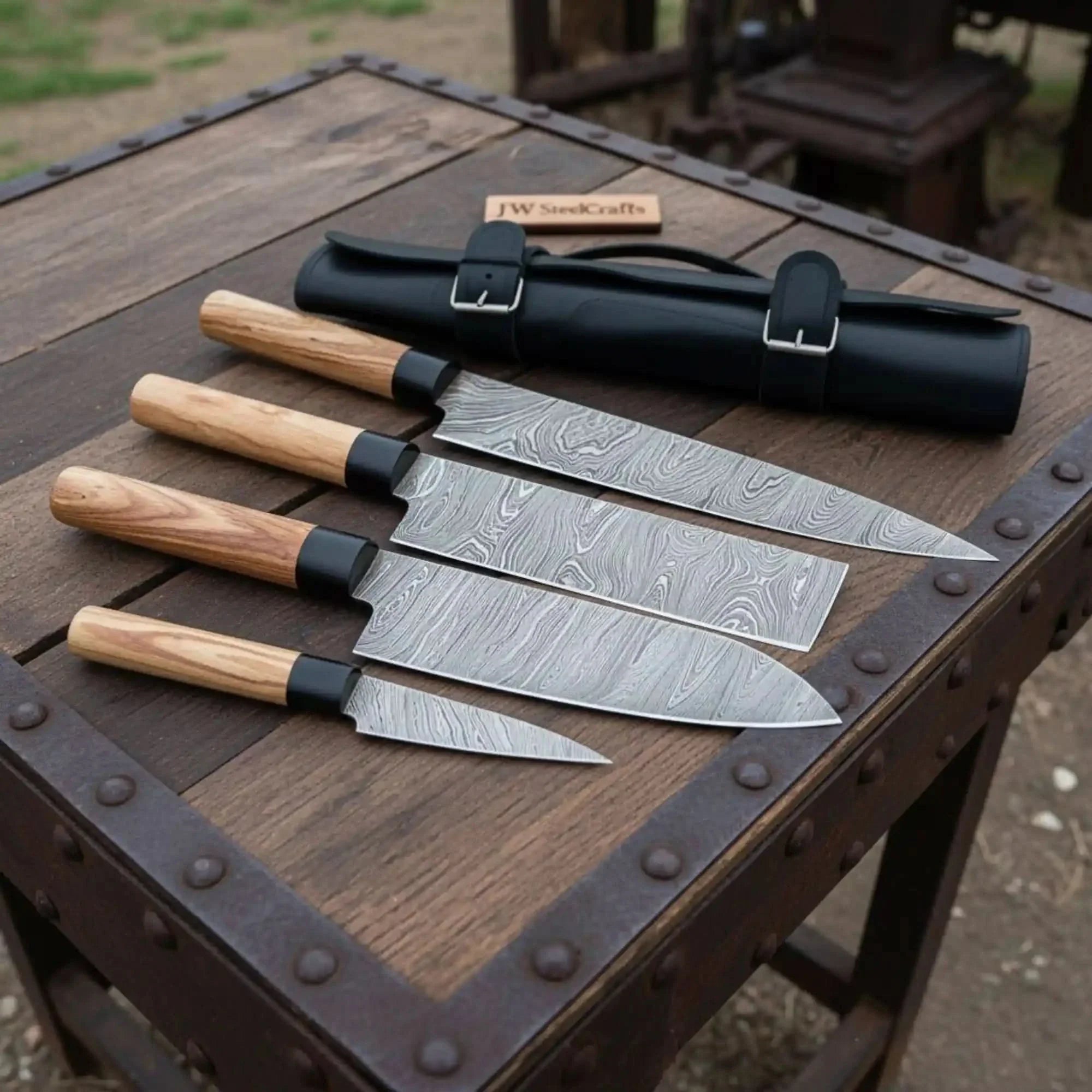4-Piece Damascus Knife Set Olive Wood Wa Handle & Black Leather Roll