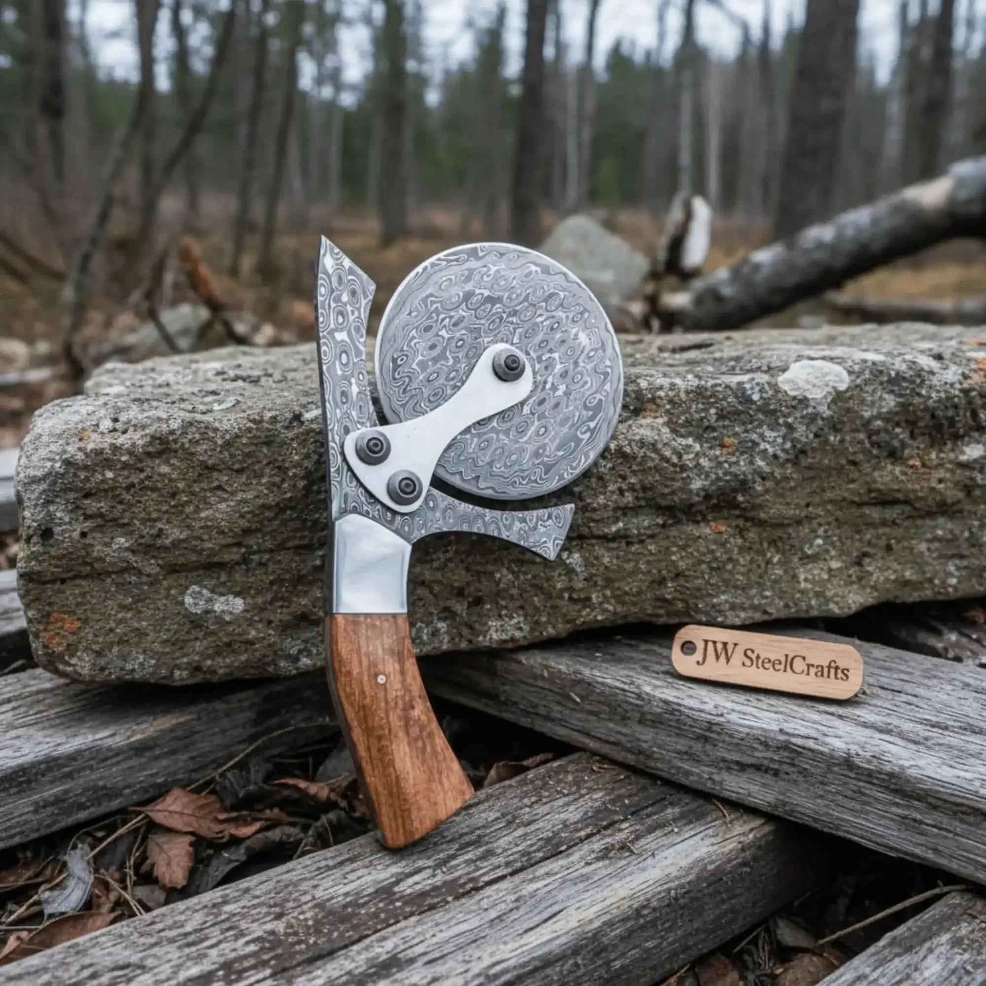 Damascus Steel Pizza Cutter Wheel with Wooden Handle – Handmade Kitchen Tool