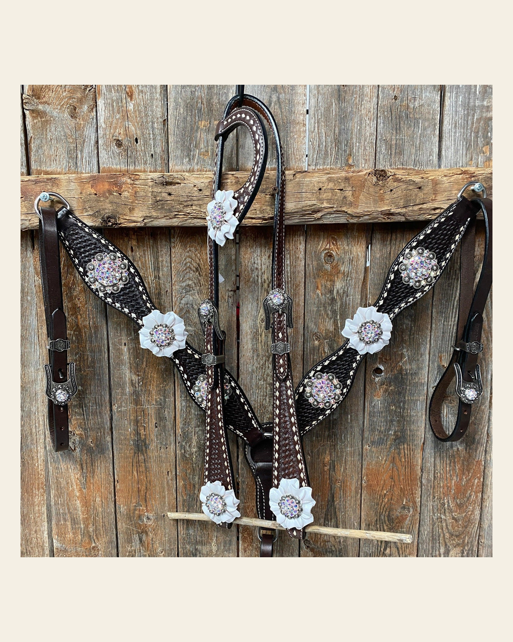 Dark Oil Buckstitch White Floral One Ear & Breastcollar Tack Set #OEBC444 on a warm cream background