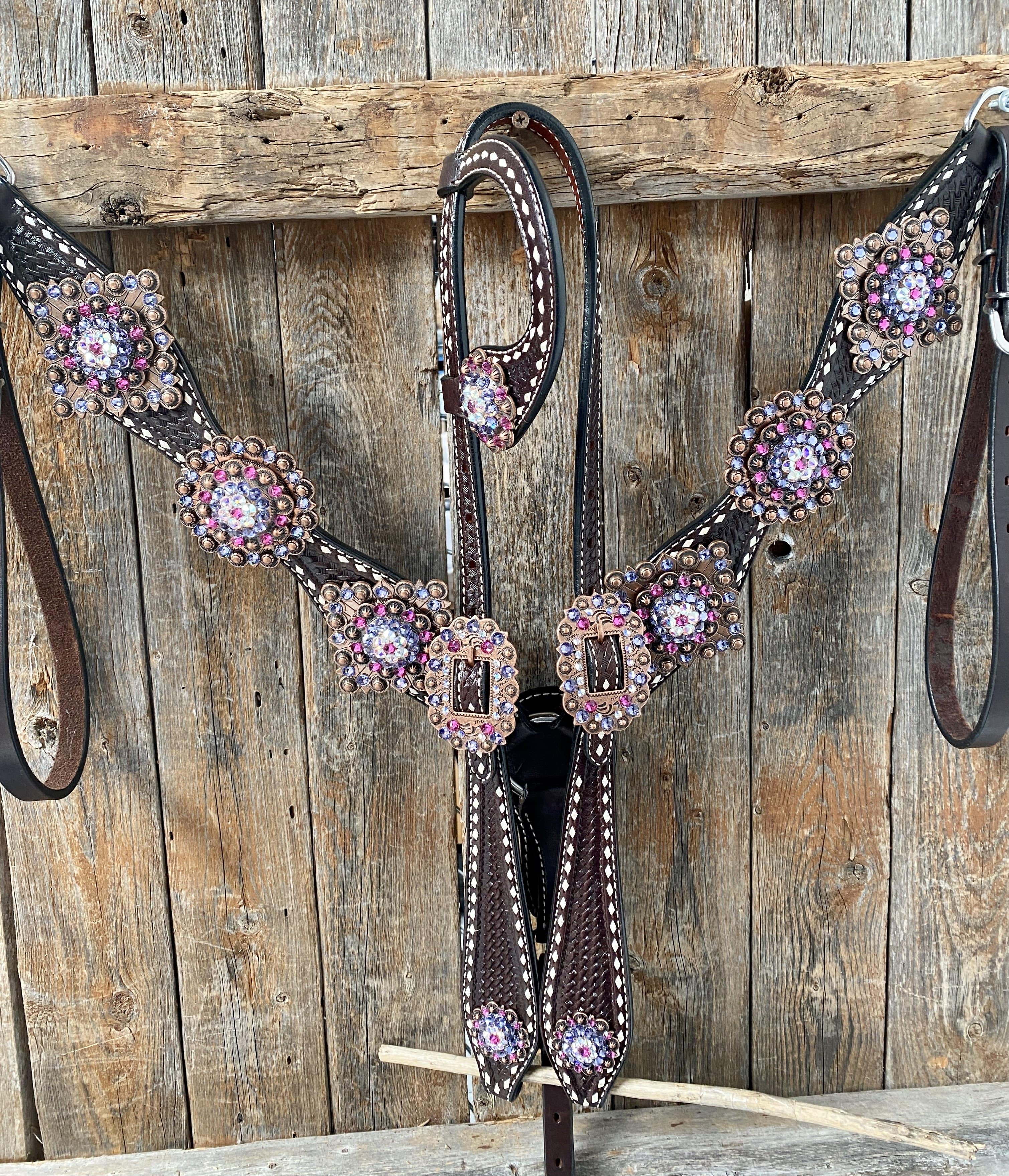 Dark Oil Buckstitch One Ear Headstall & Breastcollar - Pink #OEBC415 — view 11