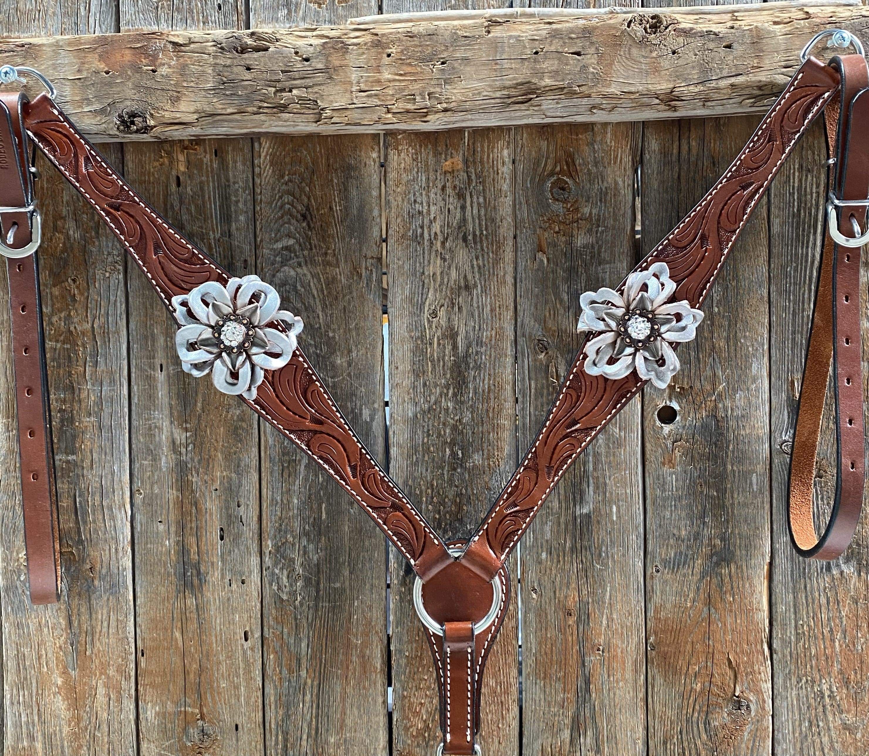 Medium Oil Breastcollar #BC145