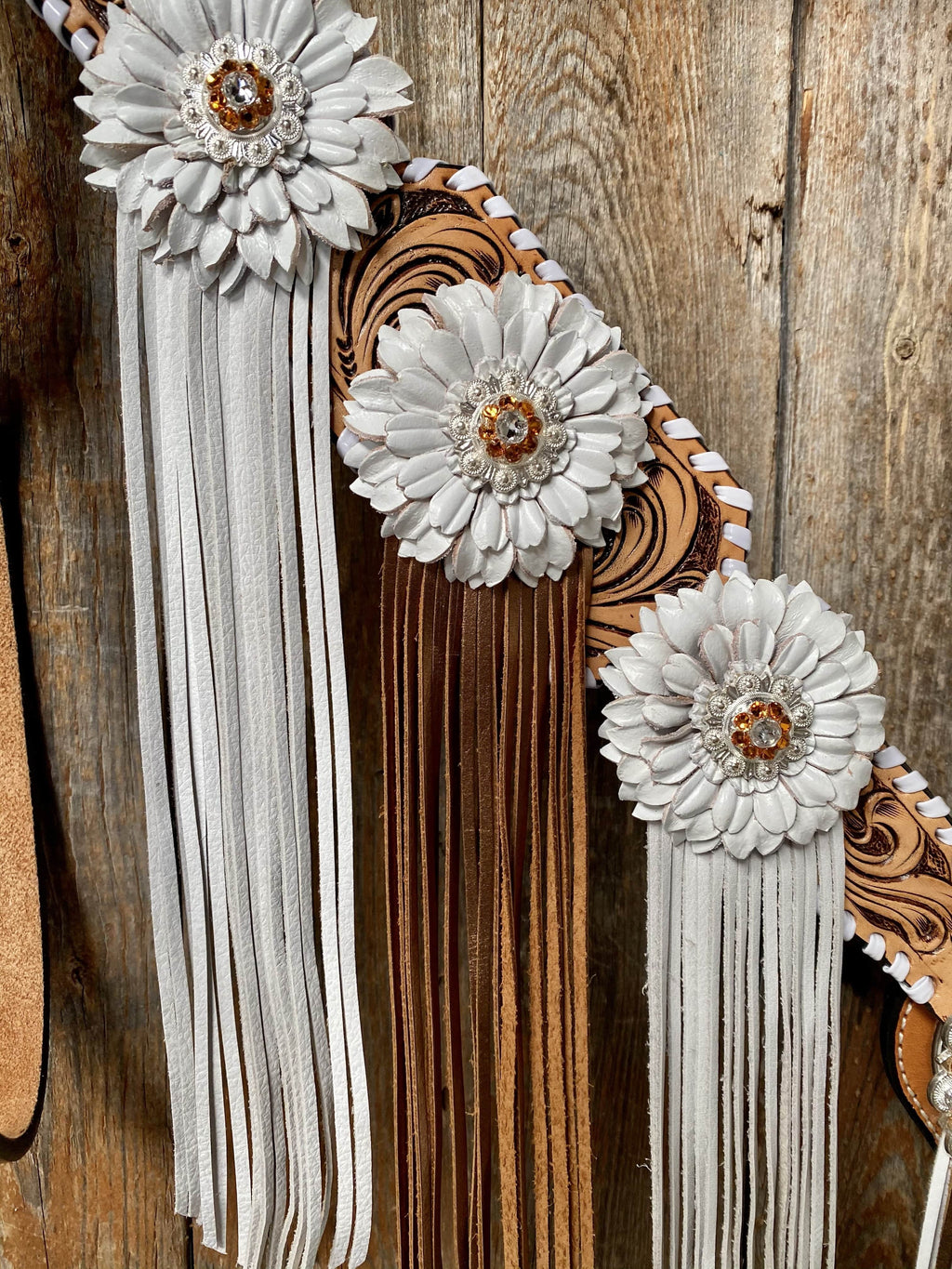 Whipstitch Breastcollar - Golden & Daisy #BC265 — view 3