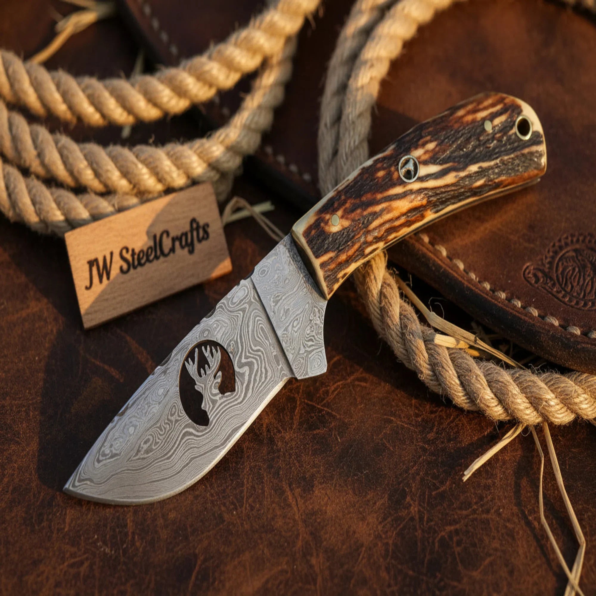 Handmade Feather Damascus Hunting Knife Stag Horn Handle Deer Engraved Leather Sheath