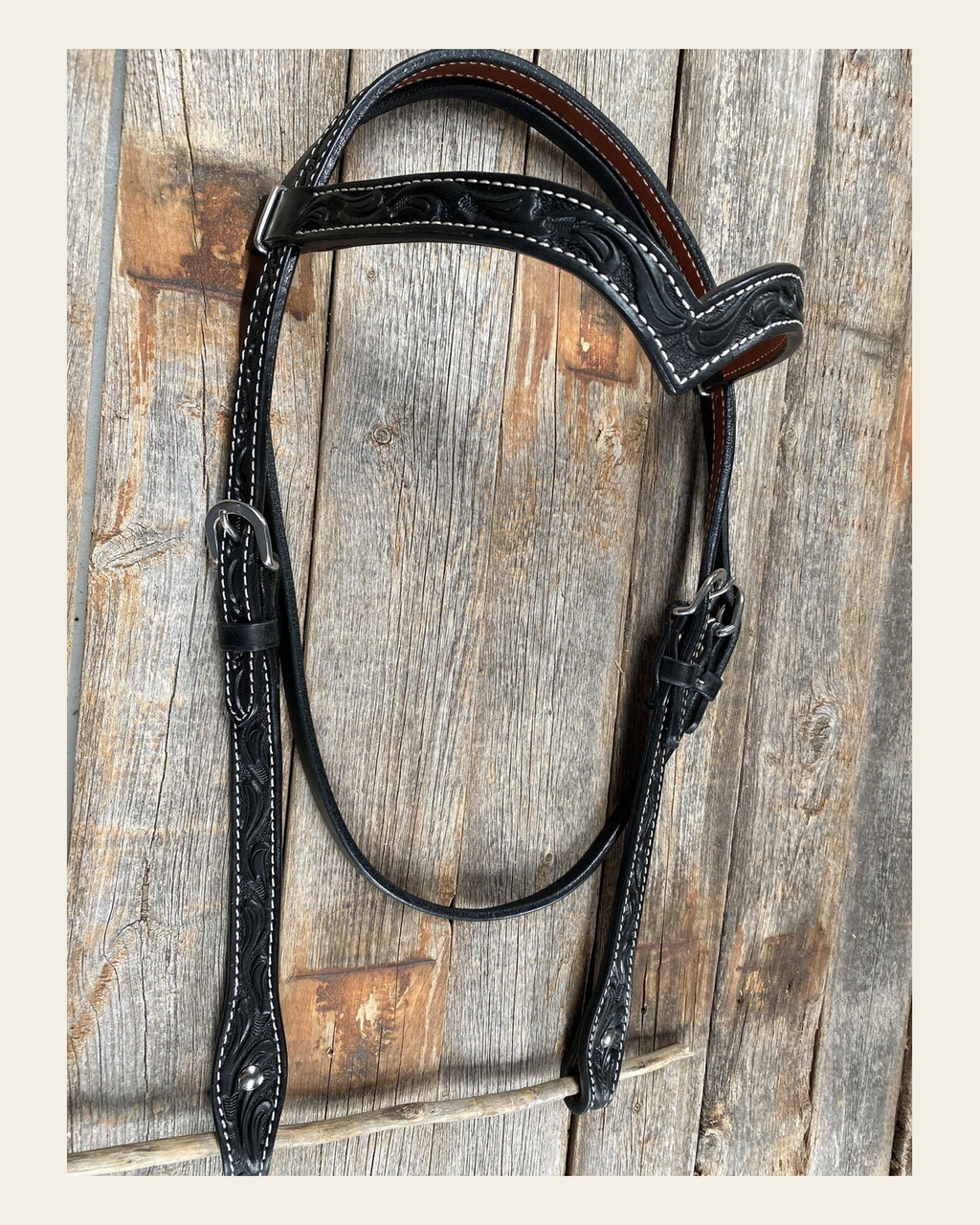 Floral V Browband Black Headstall / Bridle on a warm cream background