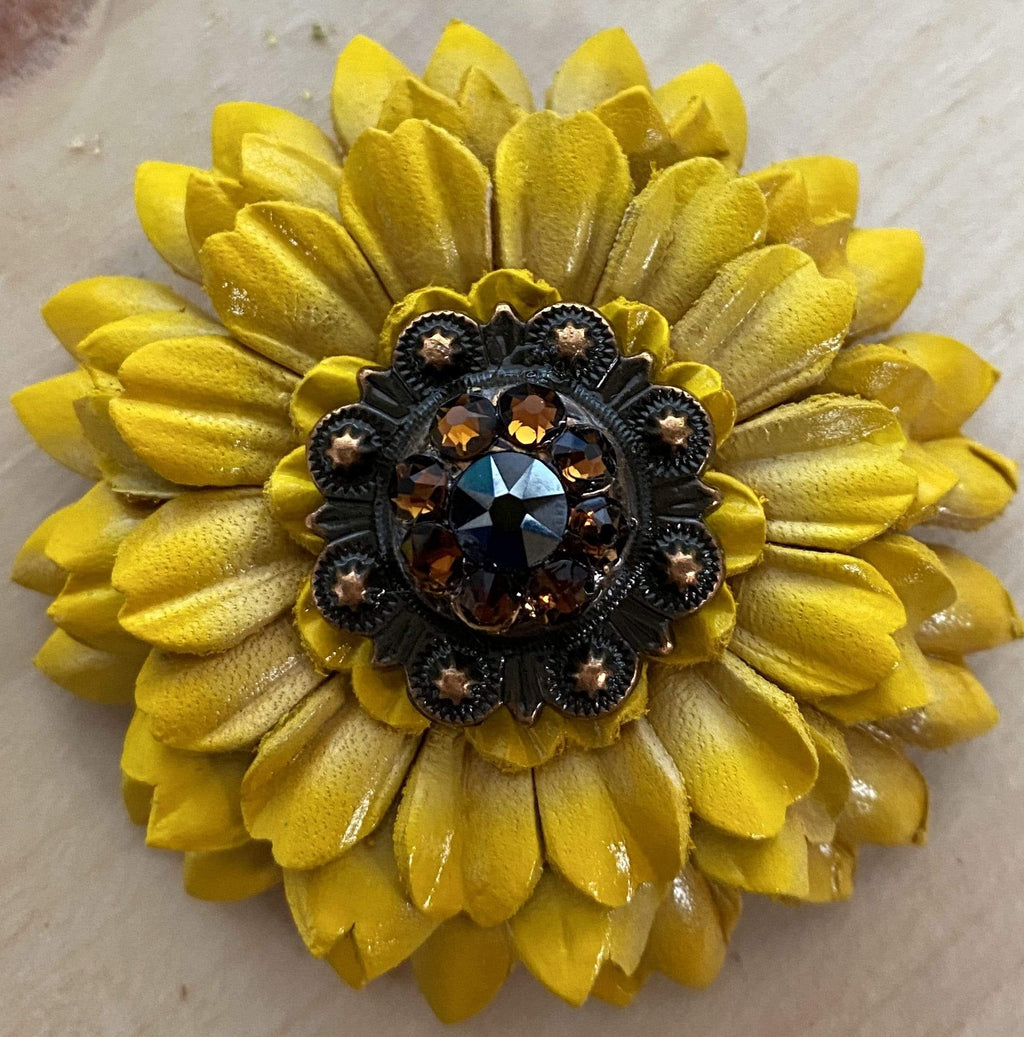 Sunflower With Copper Jet & Topaz 1" Concho