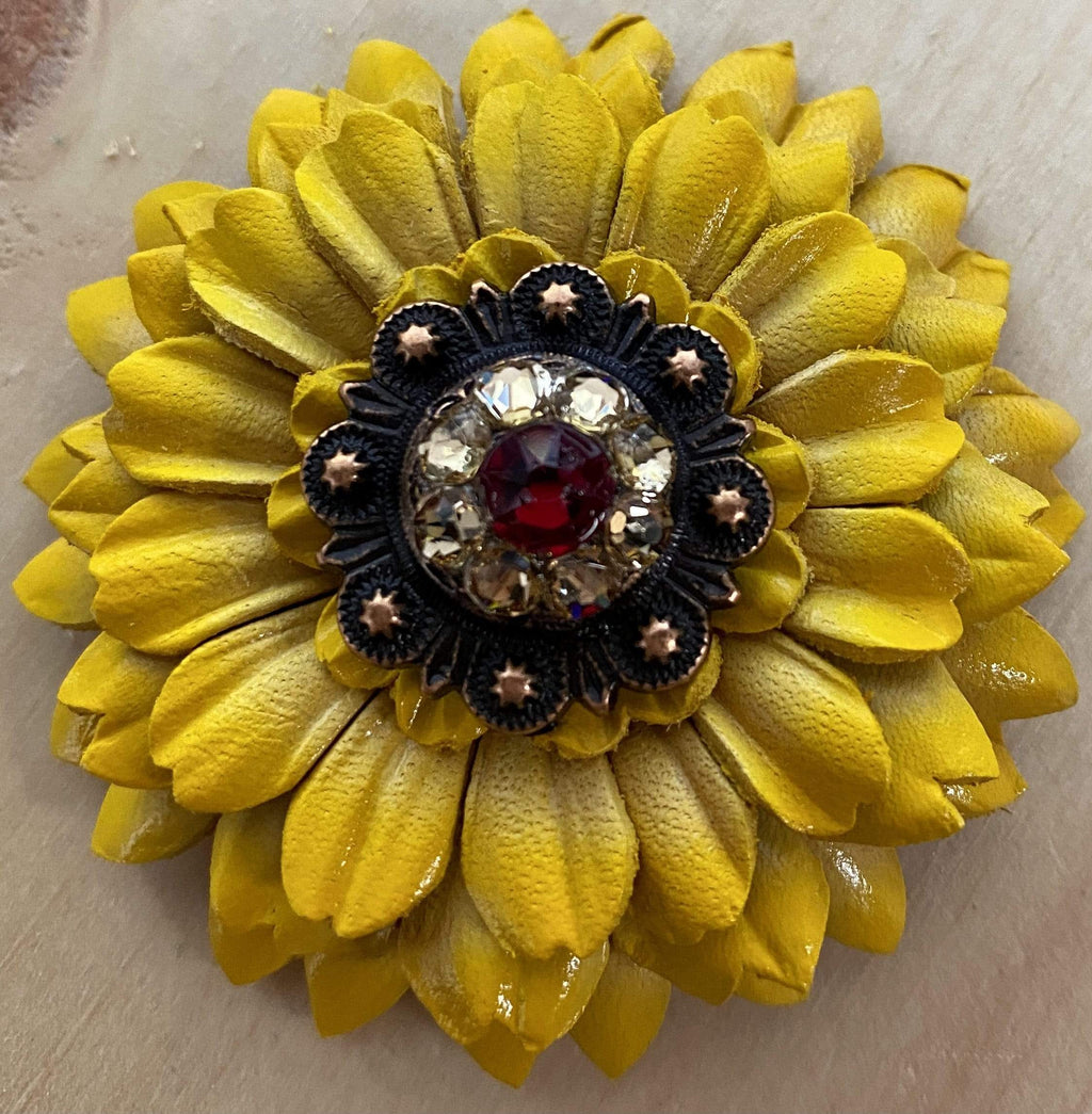 Sunflower With Copper Ruby & Champagne 1" Concho
