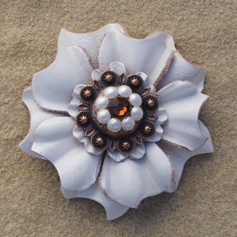 White Carnation Flower With Copper Topaz & Pearl 1" Concho