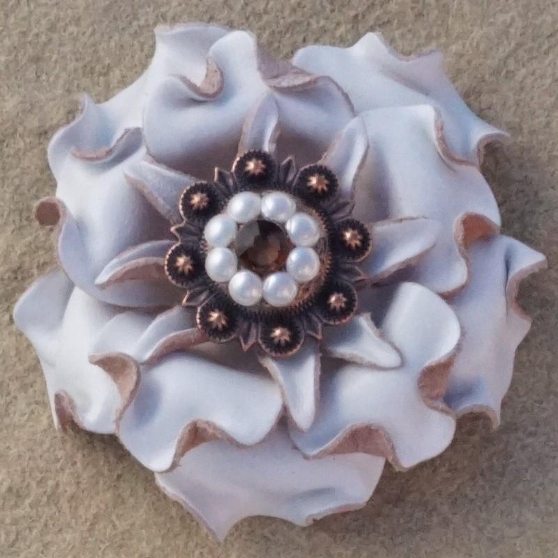 White Gardenia Flower With Copper Topaz & Pearl 1" Concho