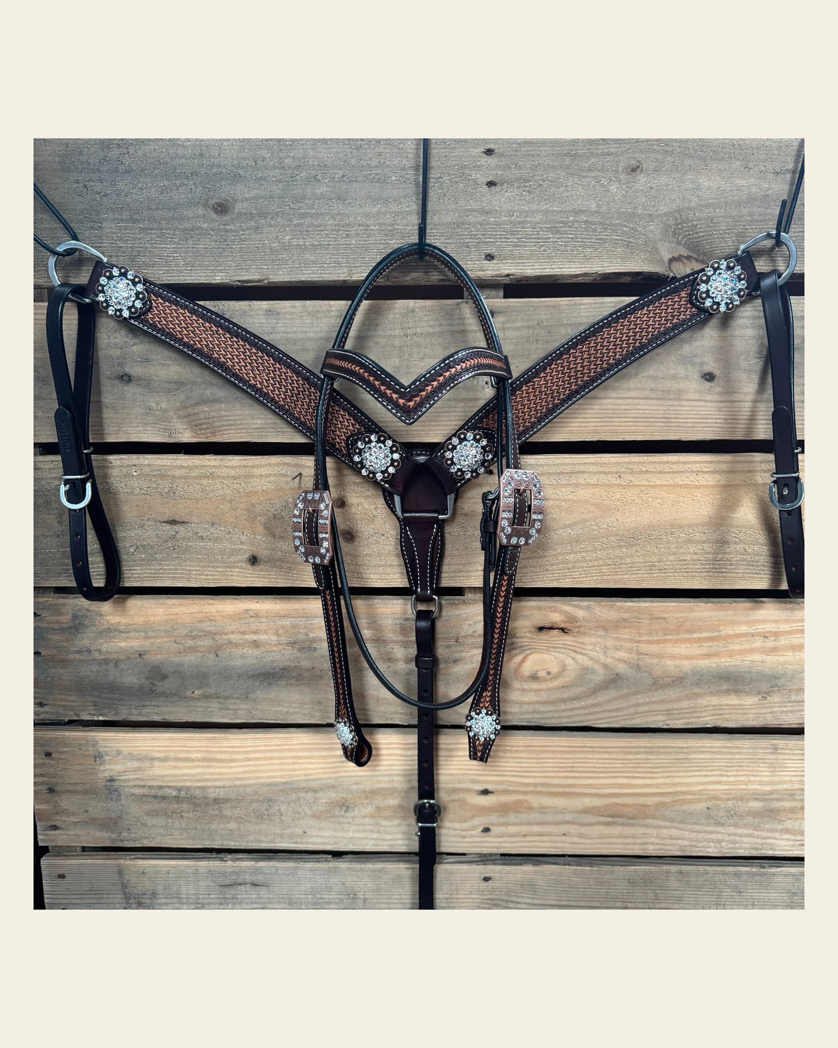 Foxtail Clear One Ear Headstall & Breastcollar Tack Set #BBBC467 on a warm cream background