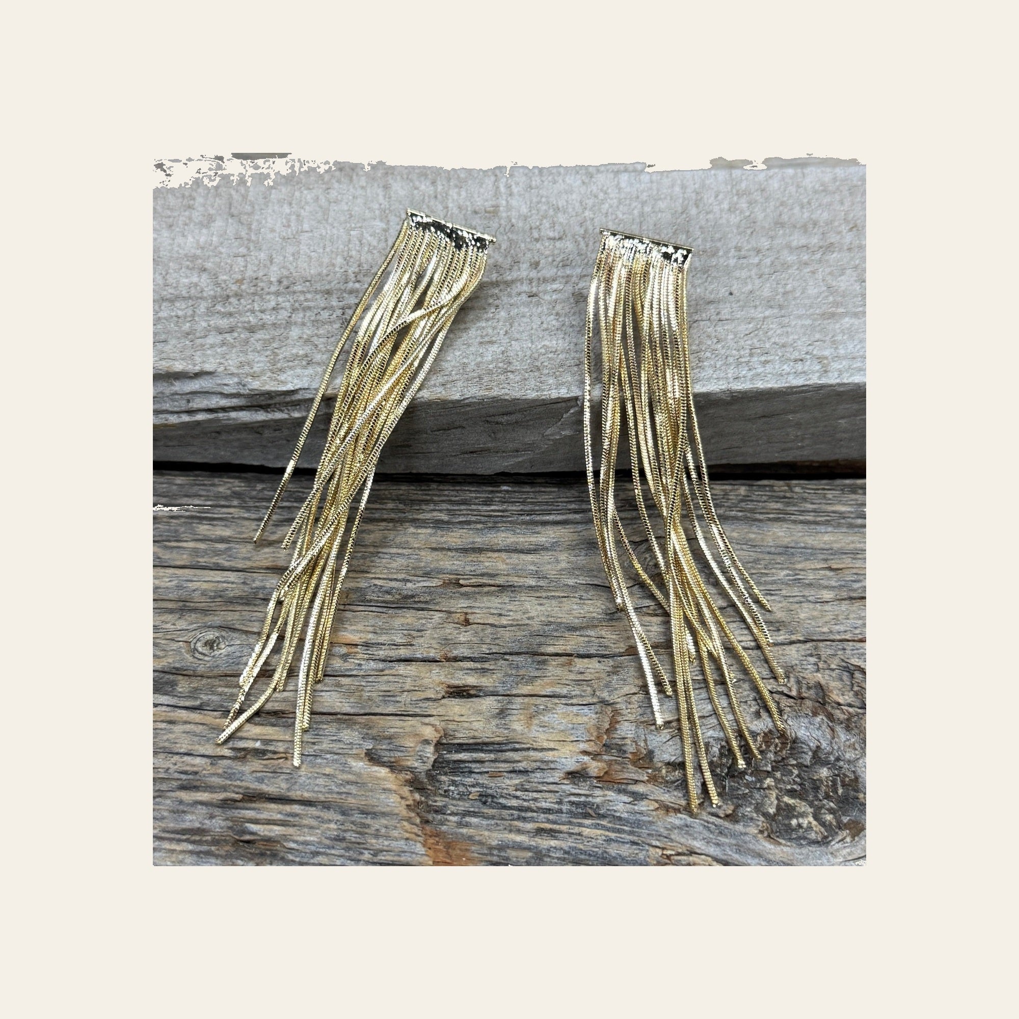 Western Gold Bar and Fringe Dangle Fashion Earrings