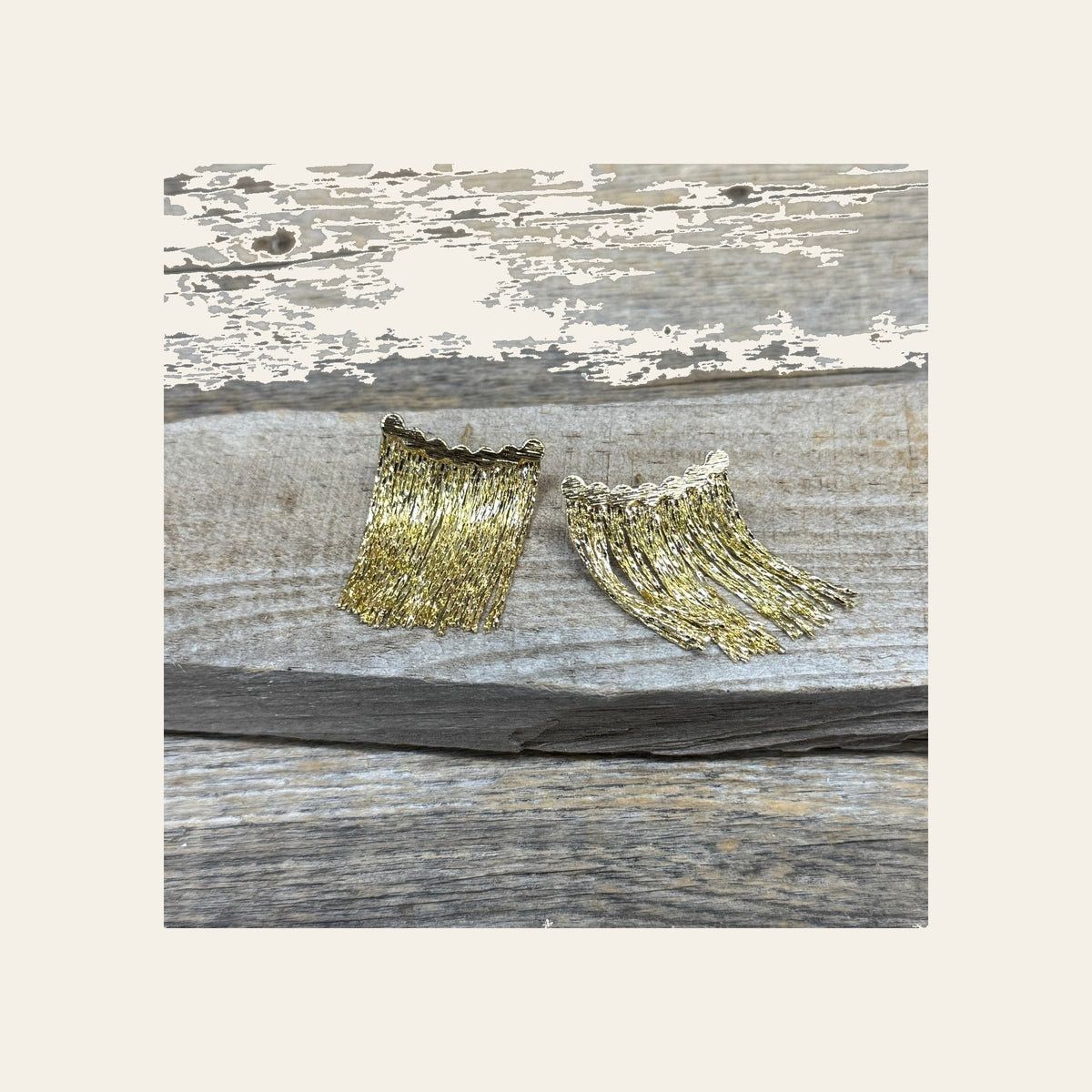 Rustic Gold Curved Bar Dangle Fashion Earrings