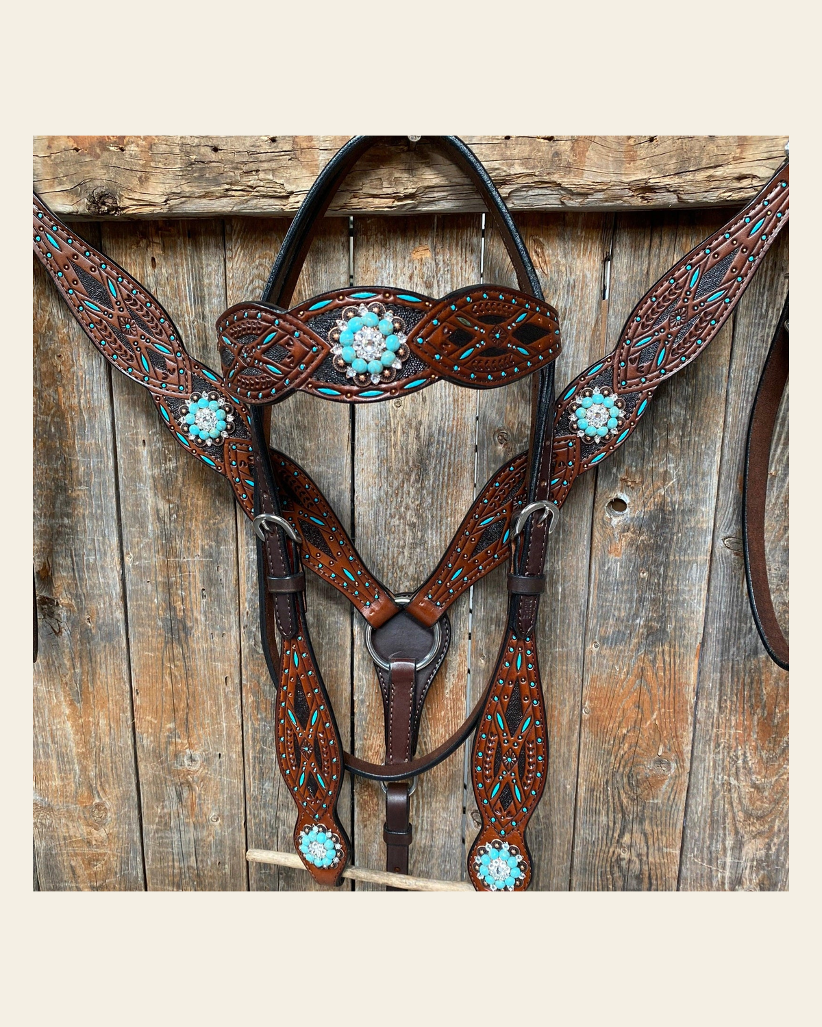 Hand Painted Two Tone Clear/Turquoise Browband / One Ear / Breastcollar Tack Set #BBBC507 on a warm cream background