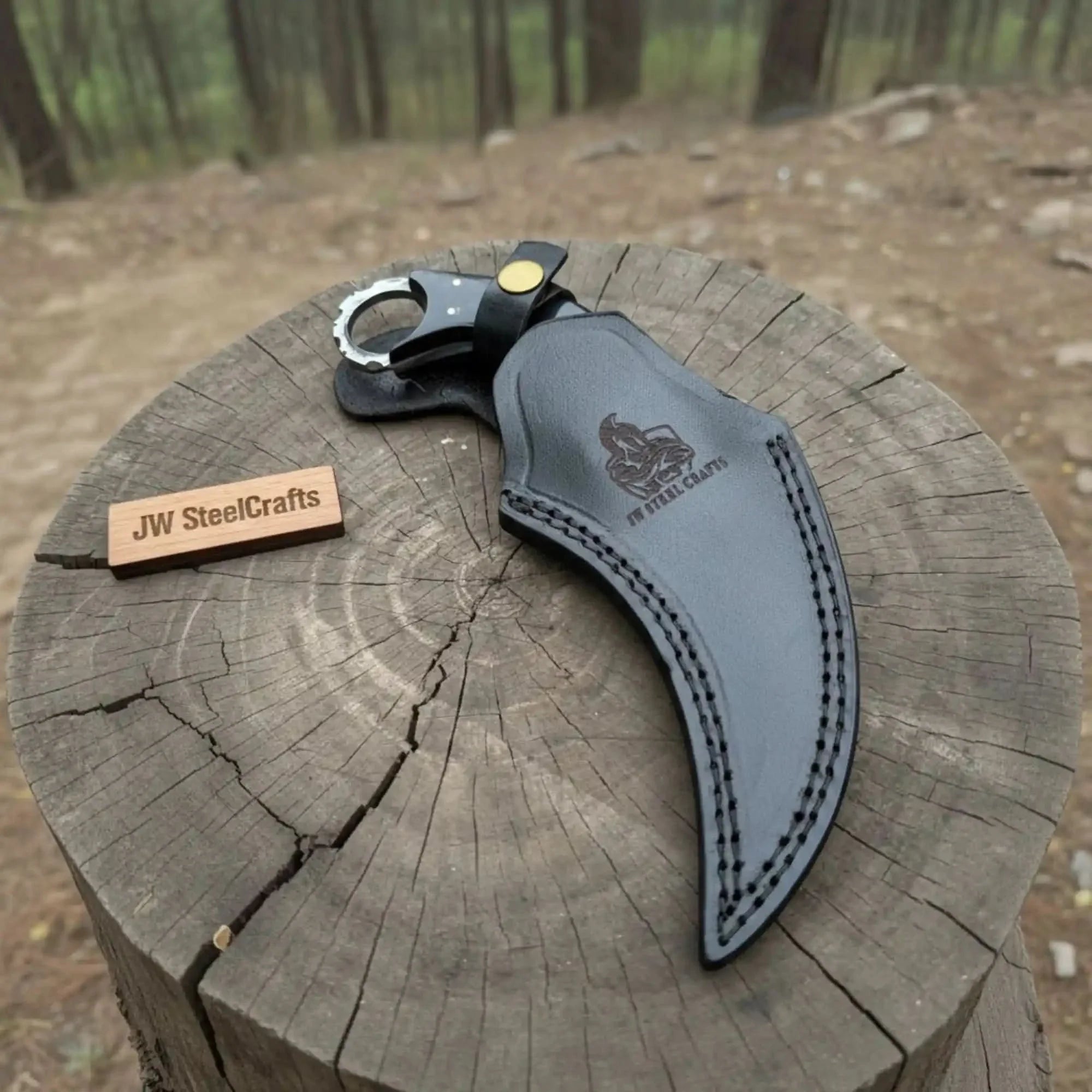Handmade Damascus Karambit Knife with Horn Handle and Finger Ring