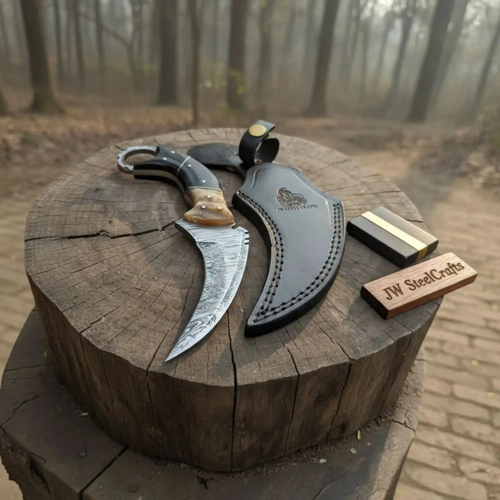 Handmade Damascus Karambit Knife with Horn Handle and Finger Ring