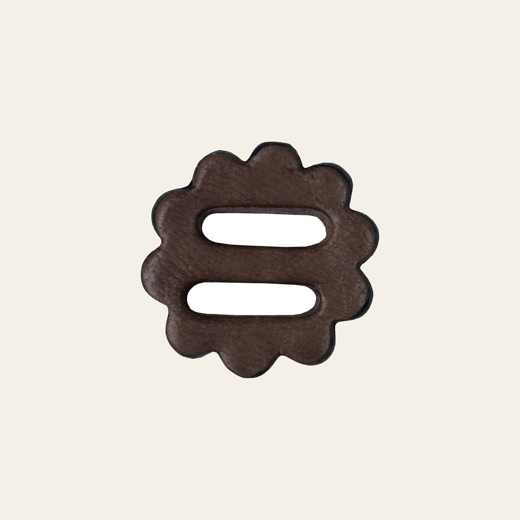 Hilason Slotted Scalloped Leather Rosette Concho Saddle Tack Brown 1-1/4"