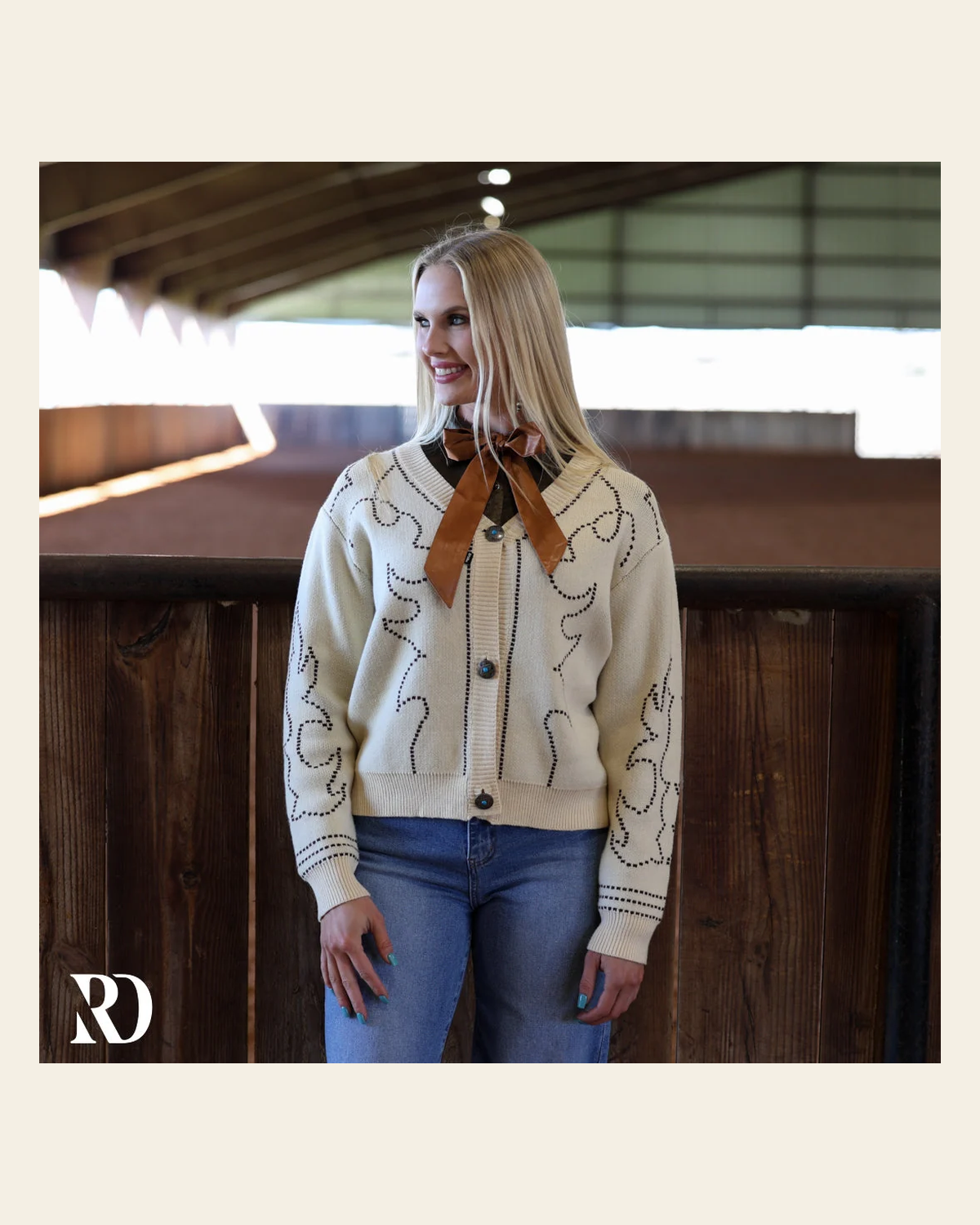 Knox Saddle Bootstitch Knit | Sweater on a warm cream background