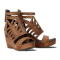 Becca Wedge - Desert Clay
