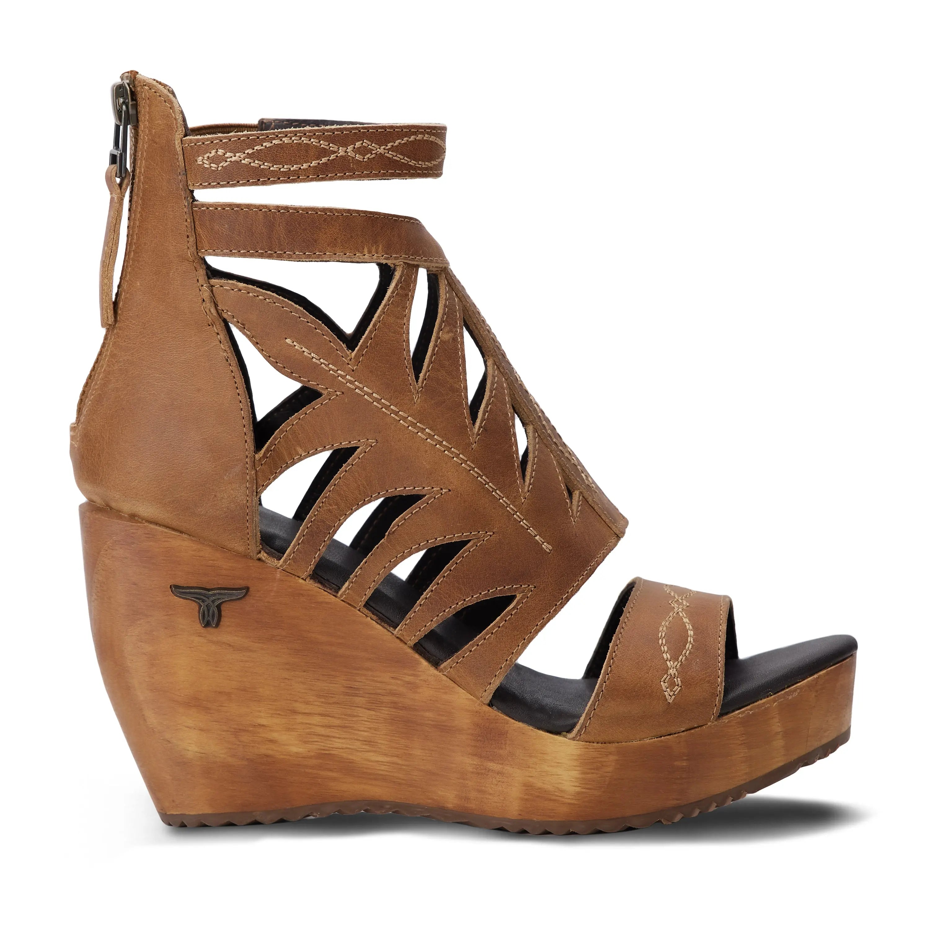 Becca Wedge - Desert Clay