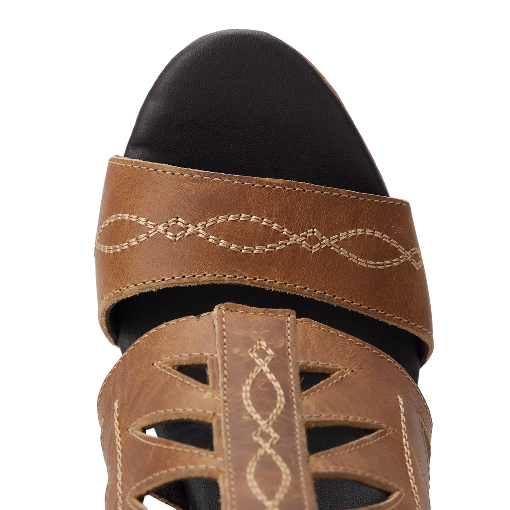 Becca Wedge - Desert Clay