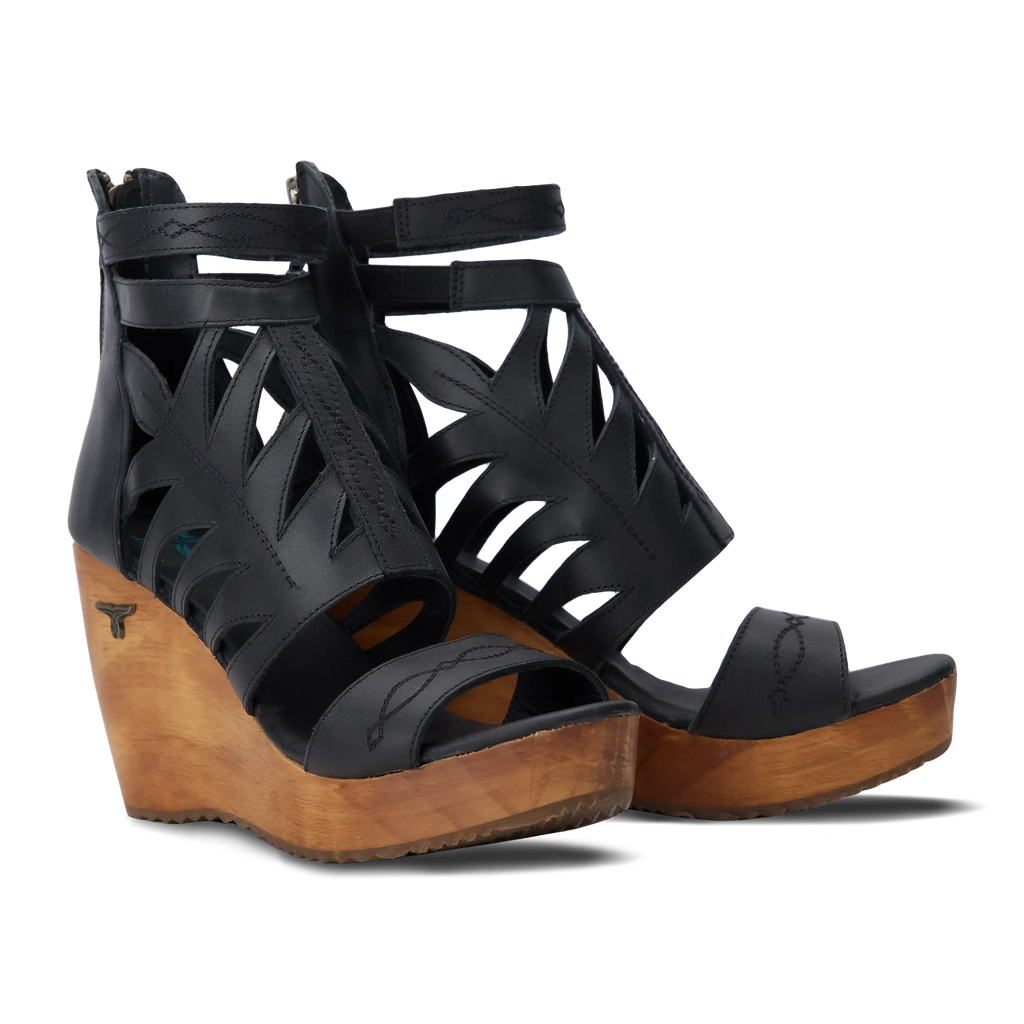 Becca Wedge - Jet Black