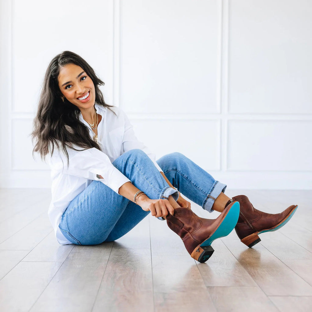 Plain Jane Bootie - Cognac