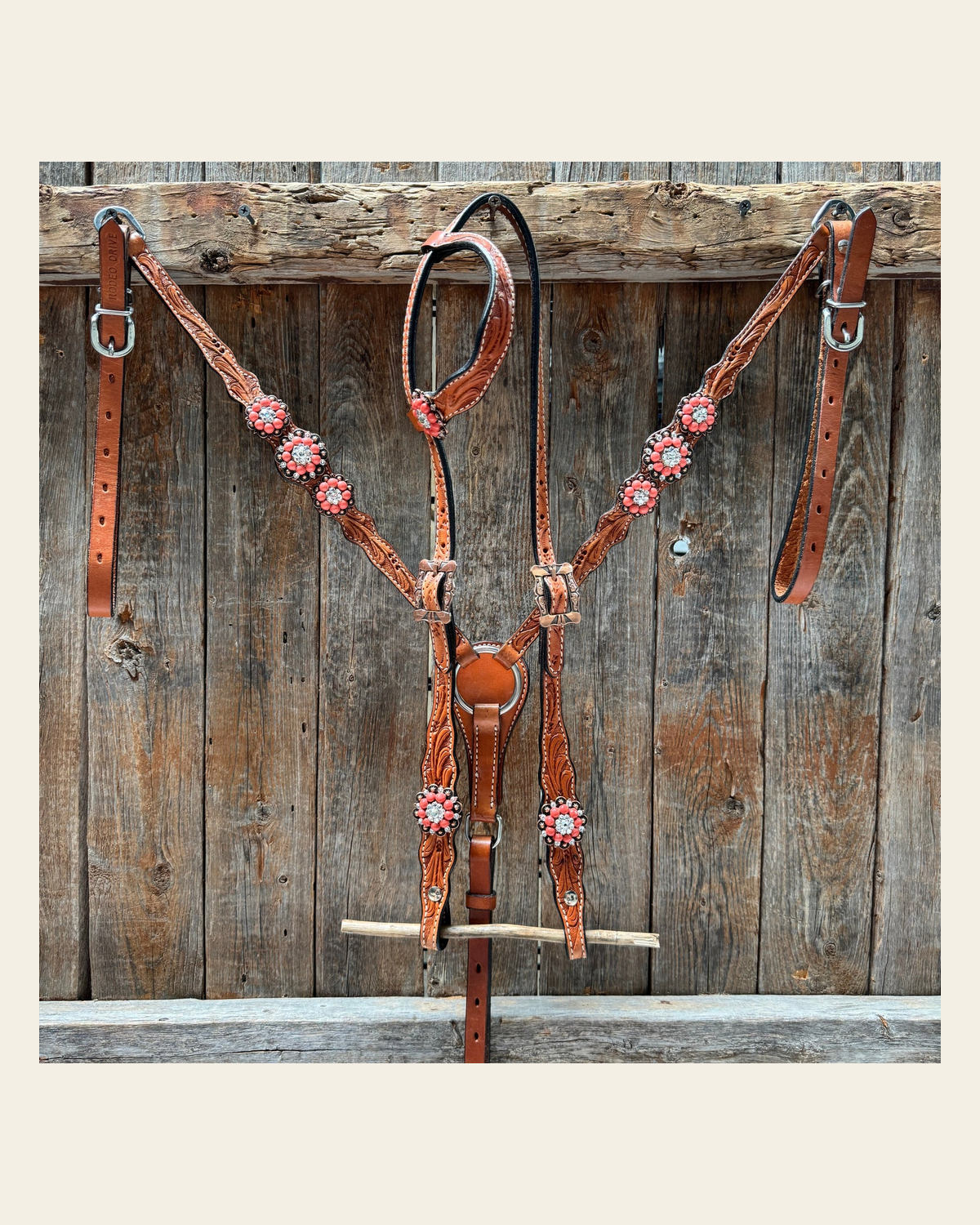 Light Oil Floral Coral, Clear One Ear & Breastcollar Tack Set #OEBC675 on a warm cream background
