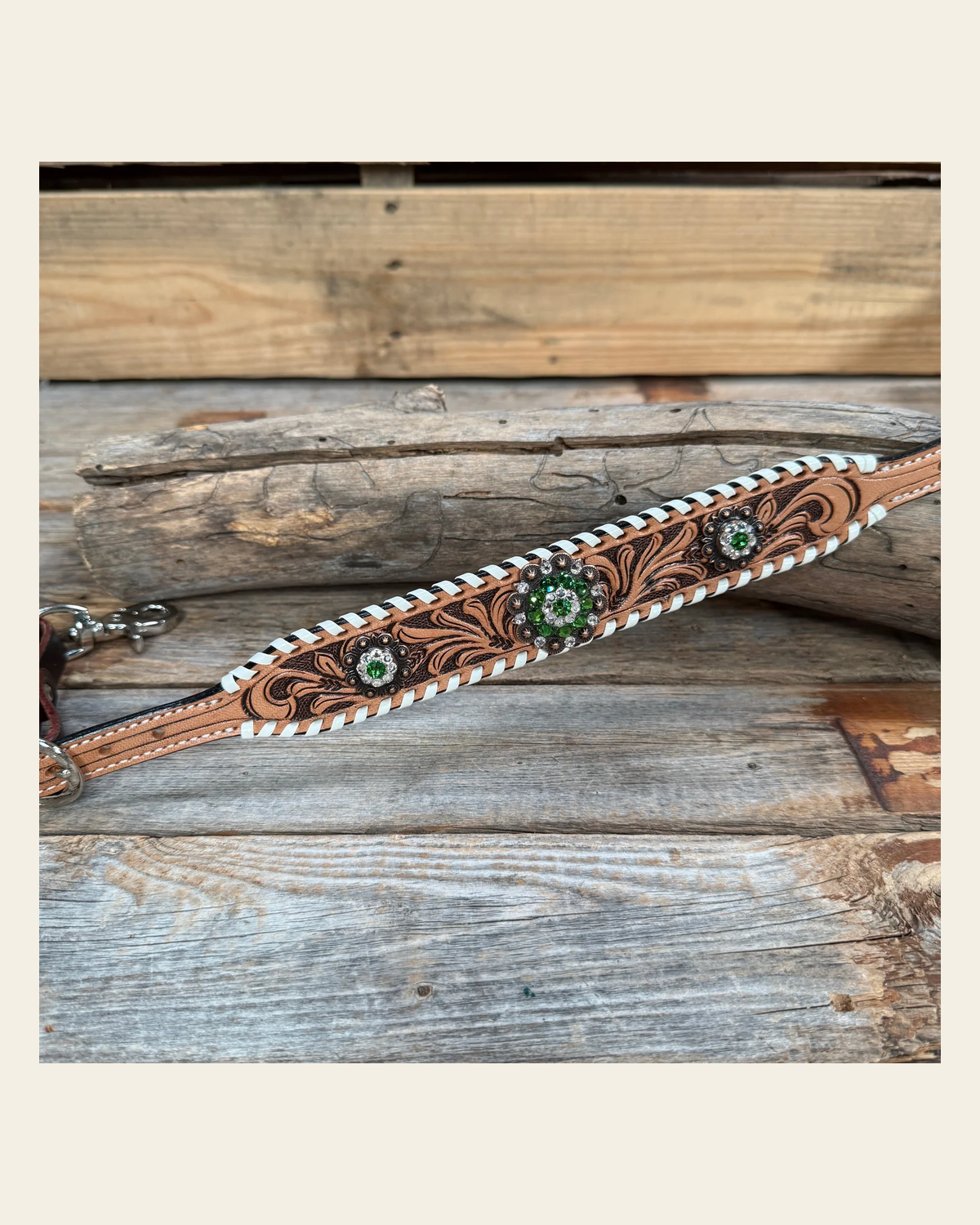 Light Oil Whipstitch Wither Strap #WS121 on a warm cream background
