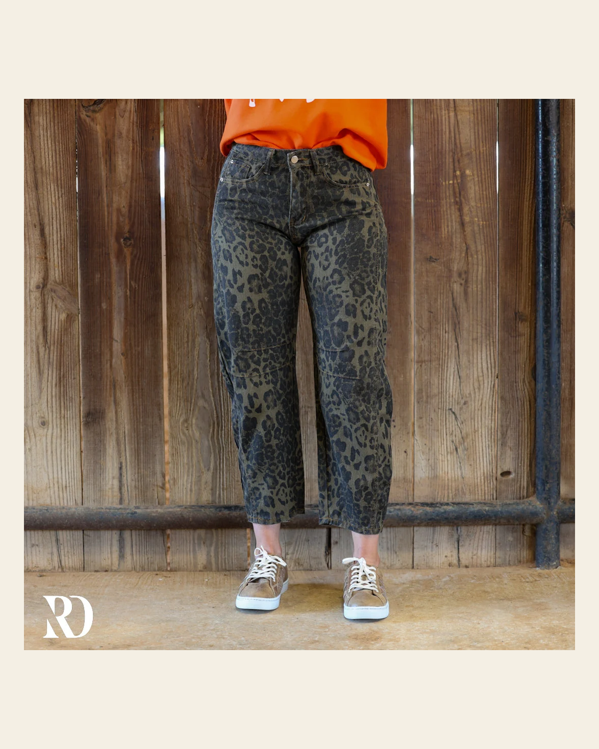 Lottie Leopard Barrel | Jeans on a warm cream background