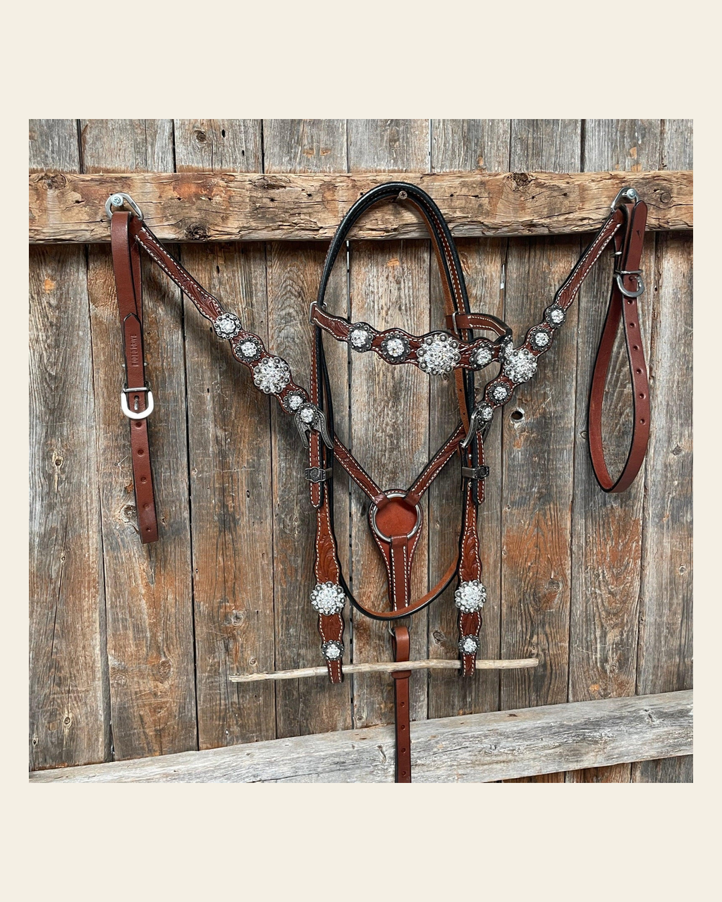 Medium Oil Floral Scalloped Clear Browband / One Ear / Breastcollar Buckstitch Tack Set #BBBC485 on a warm cream background
