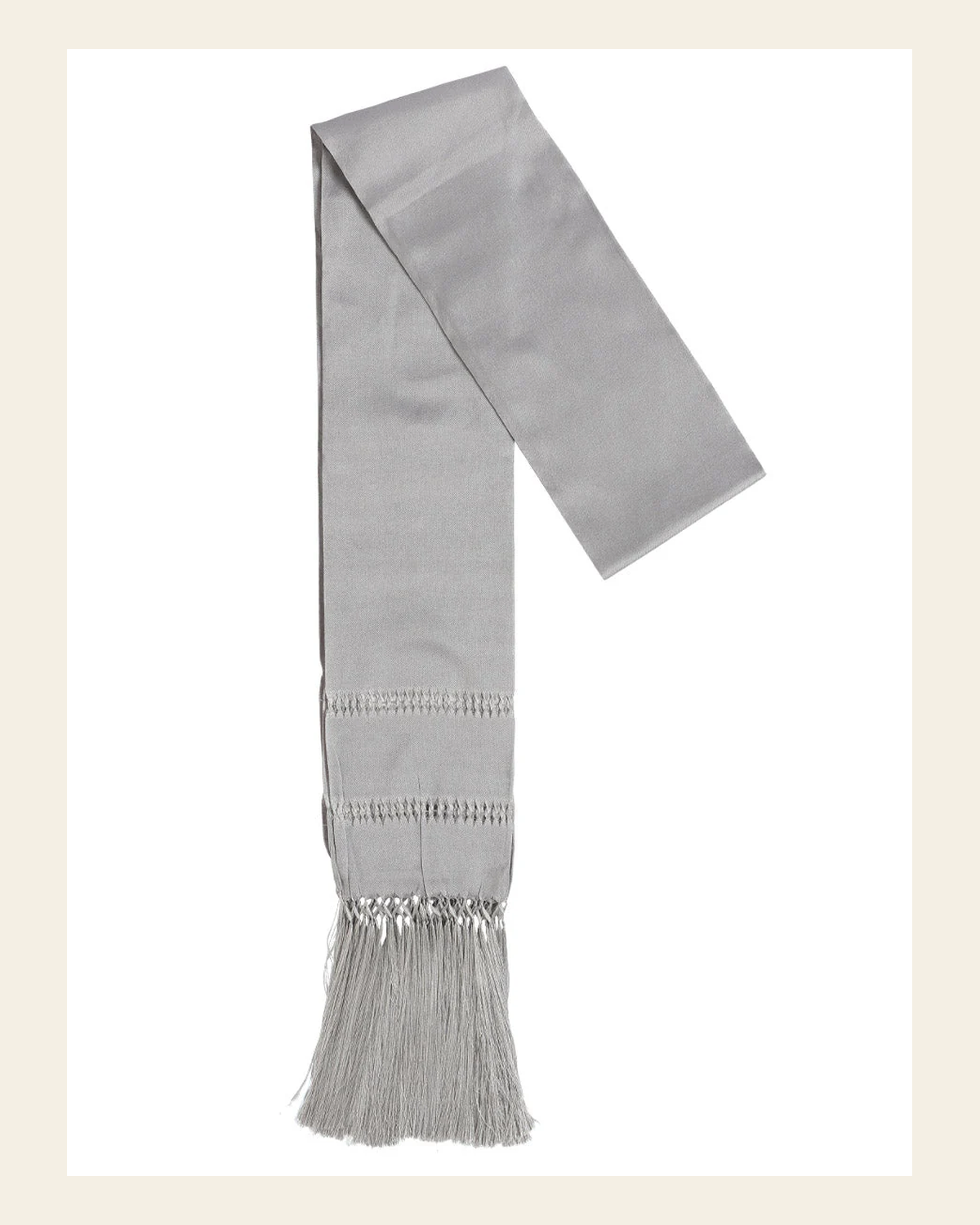 Mexican Shawl 85% Articela, 15% Polyester Silver 600227 on a warm cream background