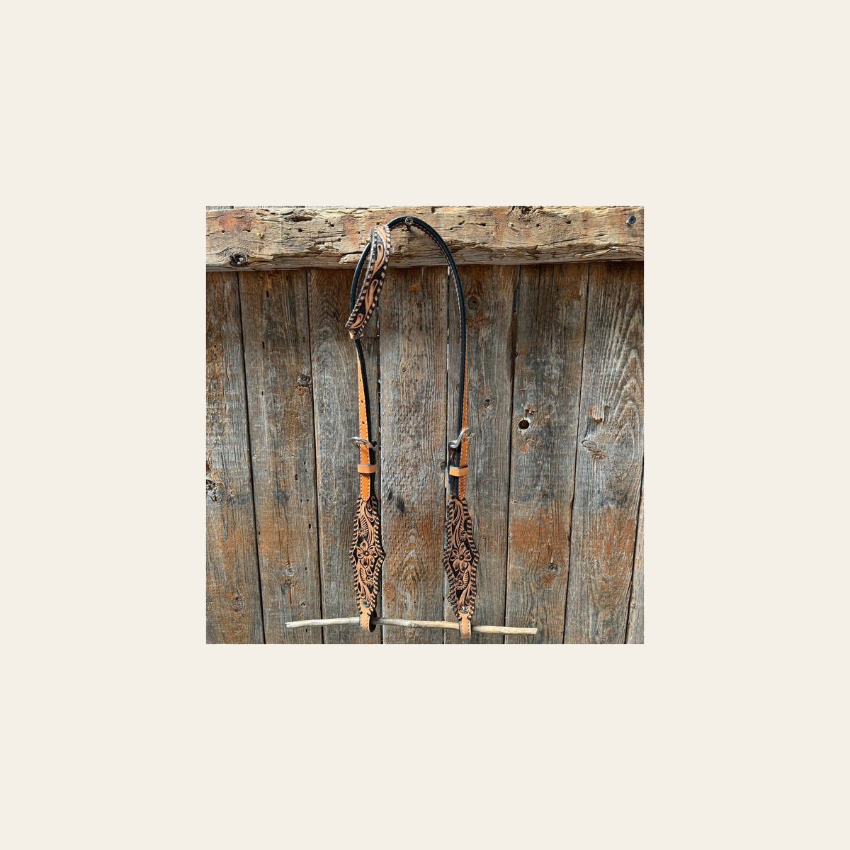 Light Oil Floral Whipstitch One Ear Headstall / Bridle #24387 on a warm cream background