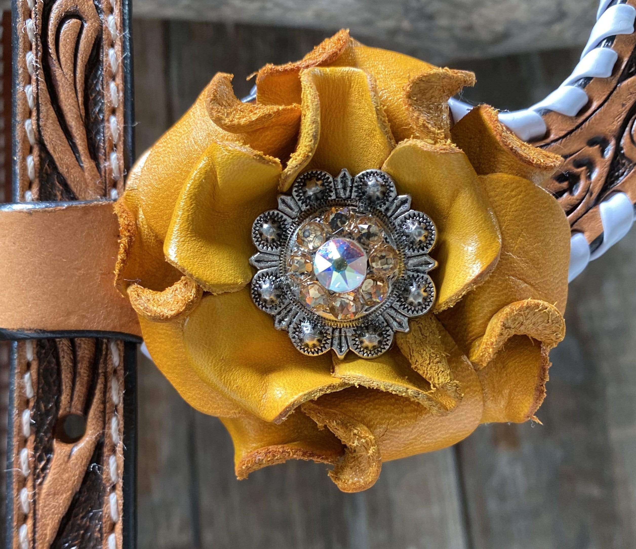 Whip Stitch One Ear Headstall / Bridle - Yellow Roses & European Conchos #OE286 — view 2