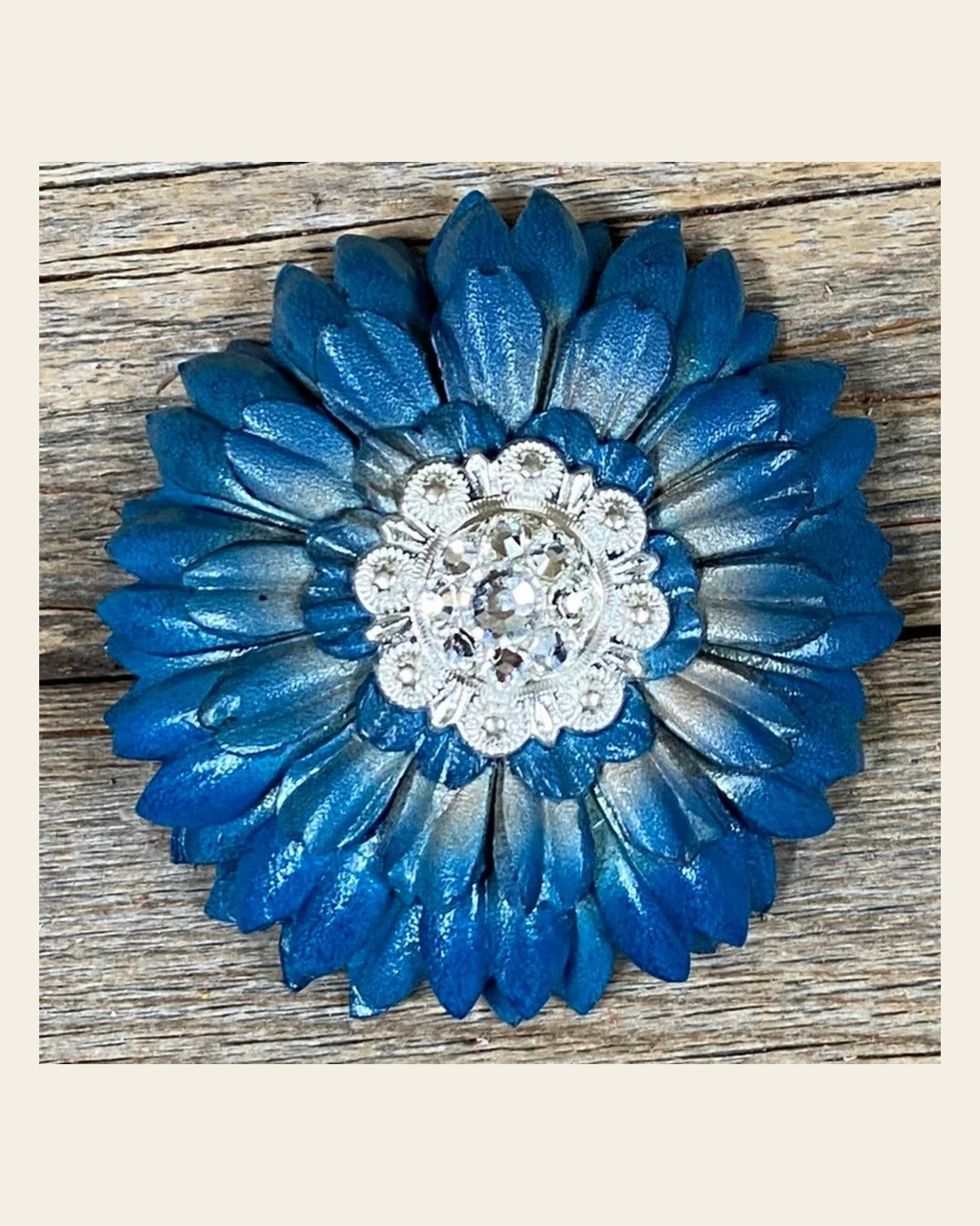 Turquoise Daisy Flower With Bright Silver Clear 1" Concho on a warm cream background