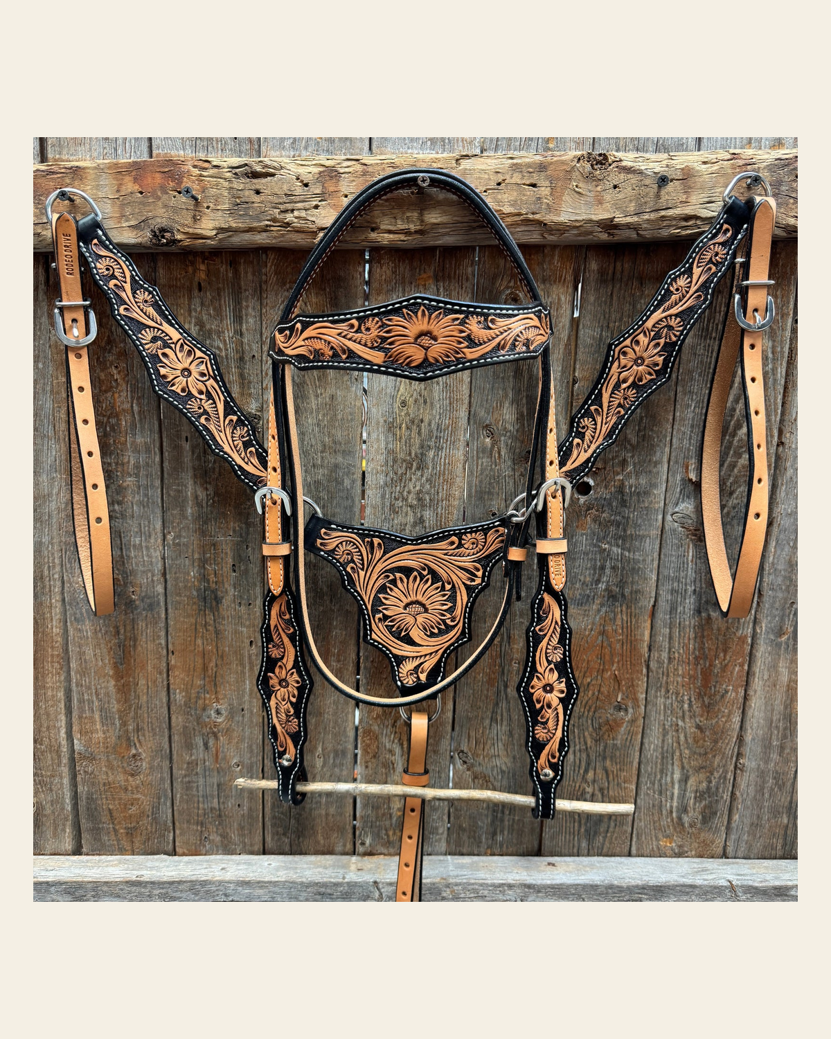 Two Tone Floral Triangle / Gladiator Browband/ One Ear Breastcollar Tack Set on a warm cream background