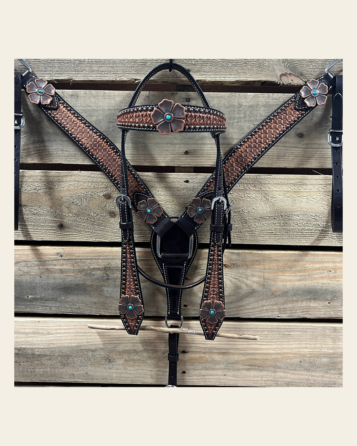 Two Tone Honeycomb Copper Flower Browband/One Ear Headstall & Breastcollar Tack Set #BBBC610 on a warm cream background