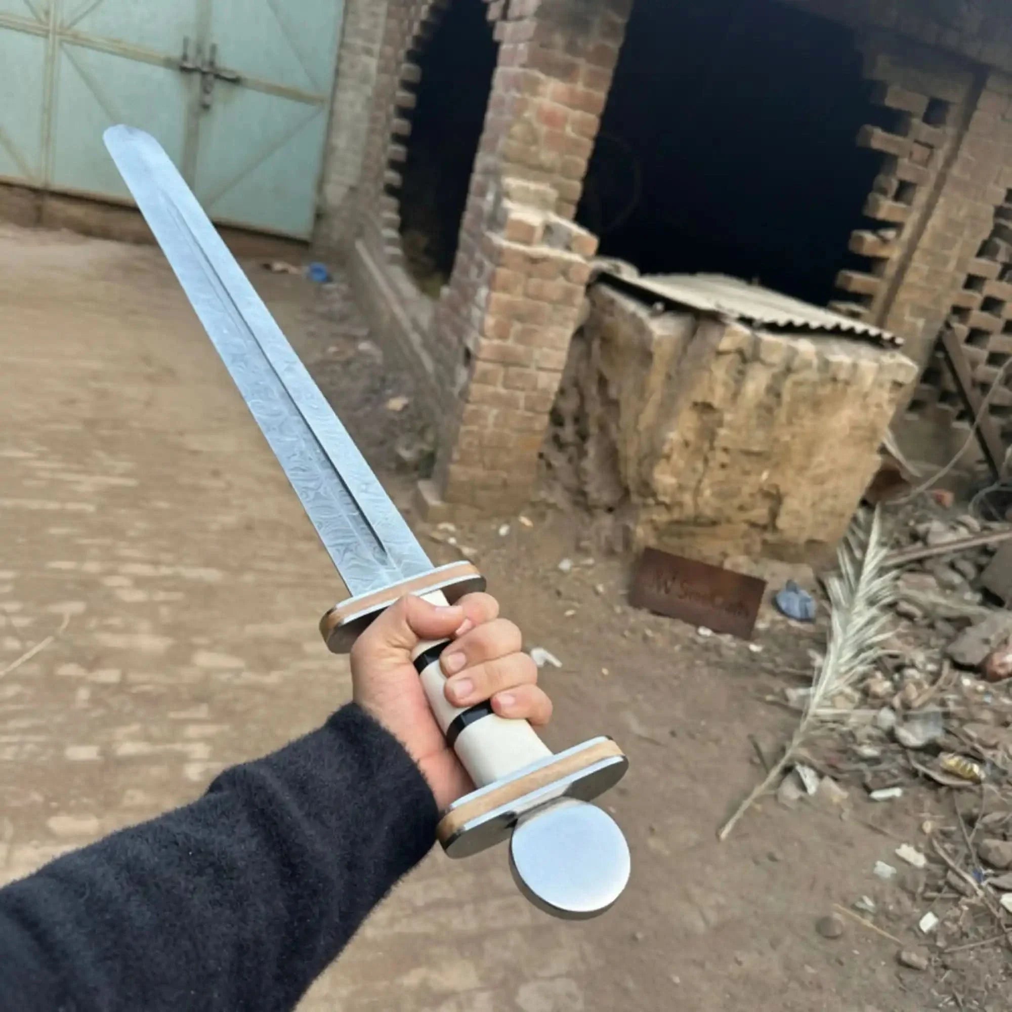 Handmade Viking Sword Replica Damascus Steel Display Sword with Steel Pommel