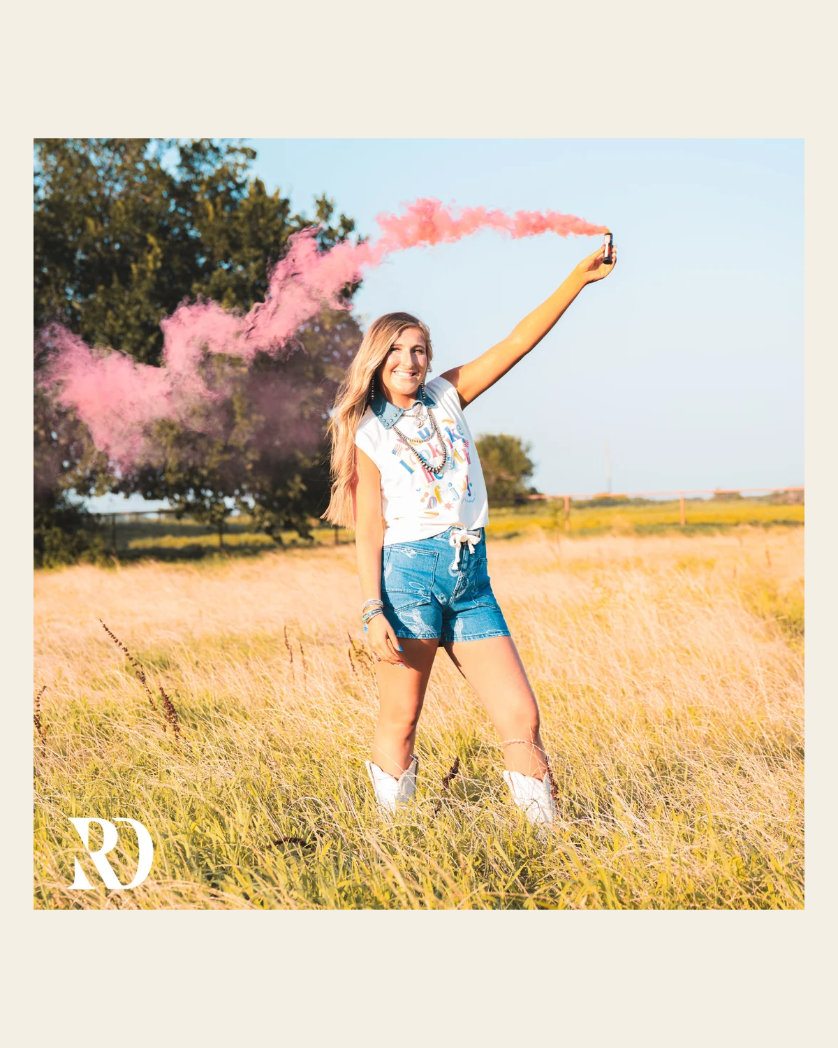 You Look Like The 4TH Of July Muscle | Tee on a warm cream background